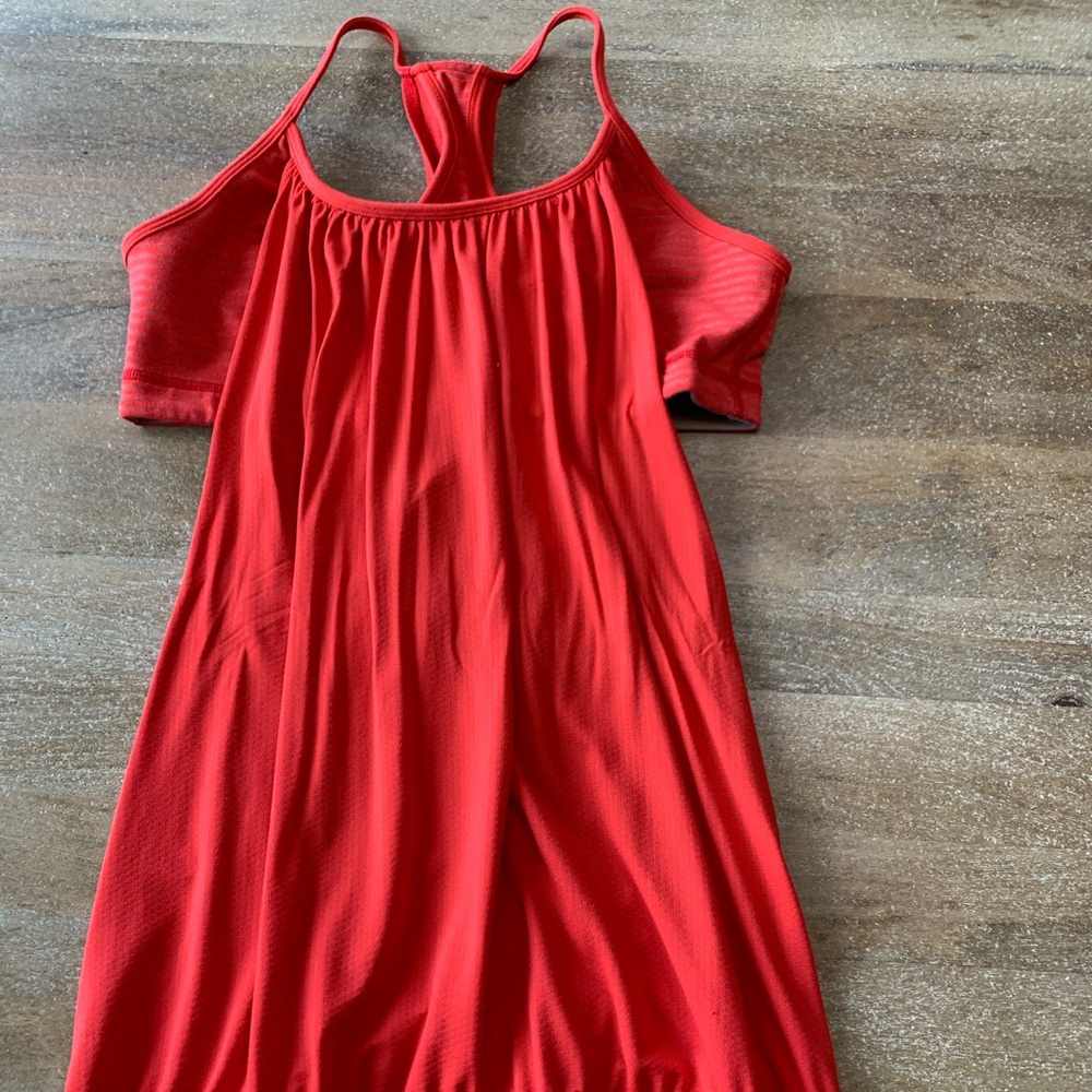 Lululemon tank top